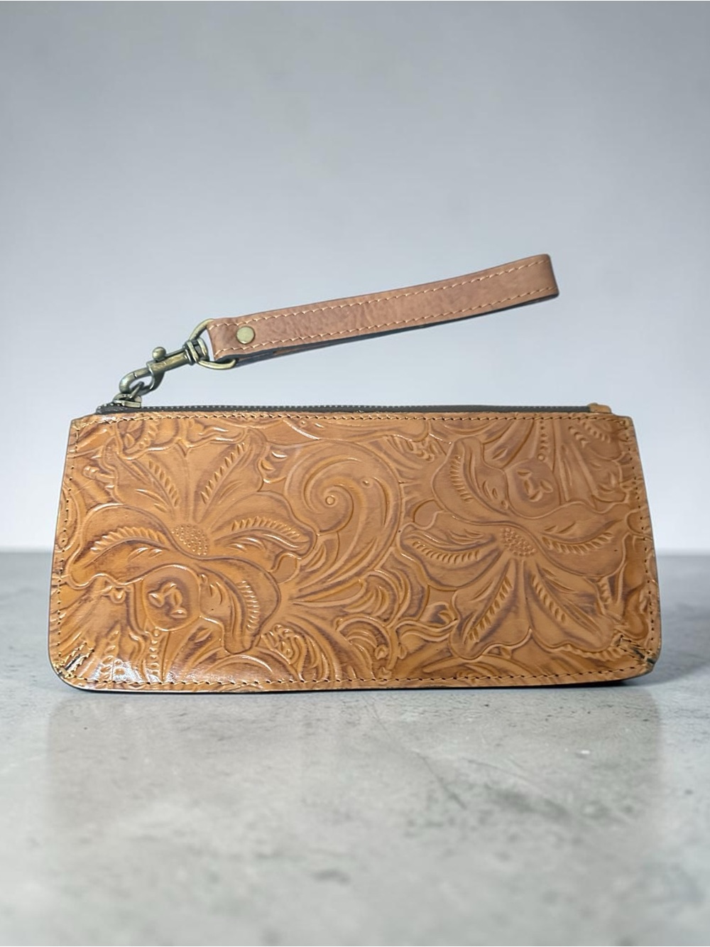 Patricia Nash Tooled Leather Wristlet Floral Western Boho Clutch Tan Brown - Picture 2 of 7